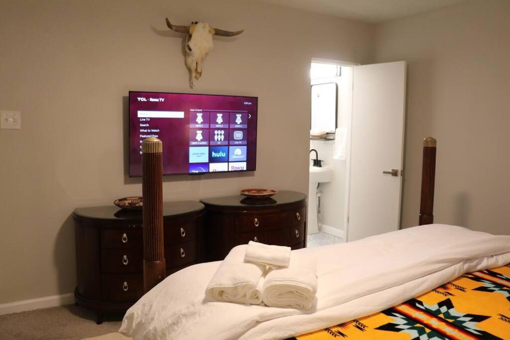 Cowboy Den-Hot Tub-Game Room-Pet Friendly-No Pet Fees! Albuquerque Buitenkant foto