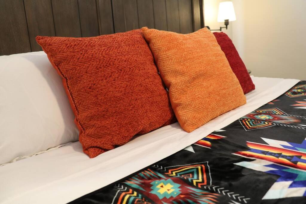 Cowboy Den-Hot Tub-Game Room-Pet Friendly-No Pet Fees! Albuquerque Buitenkant foto