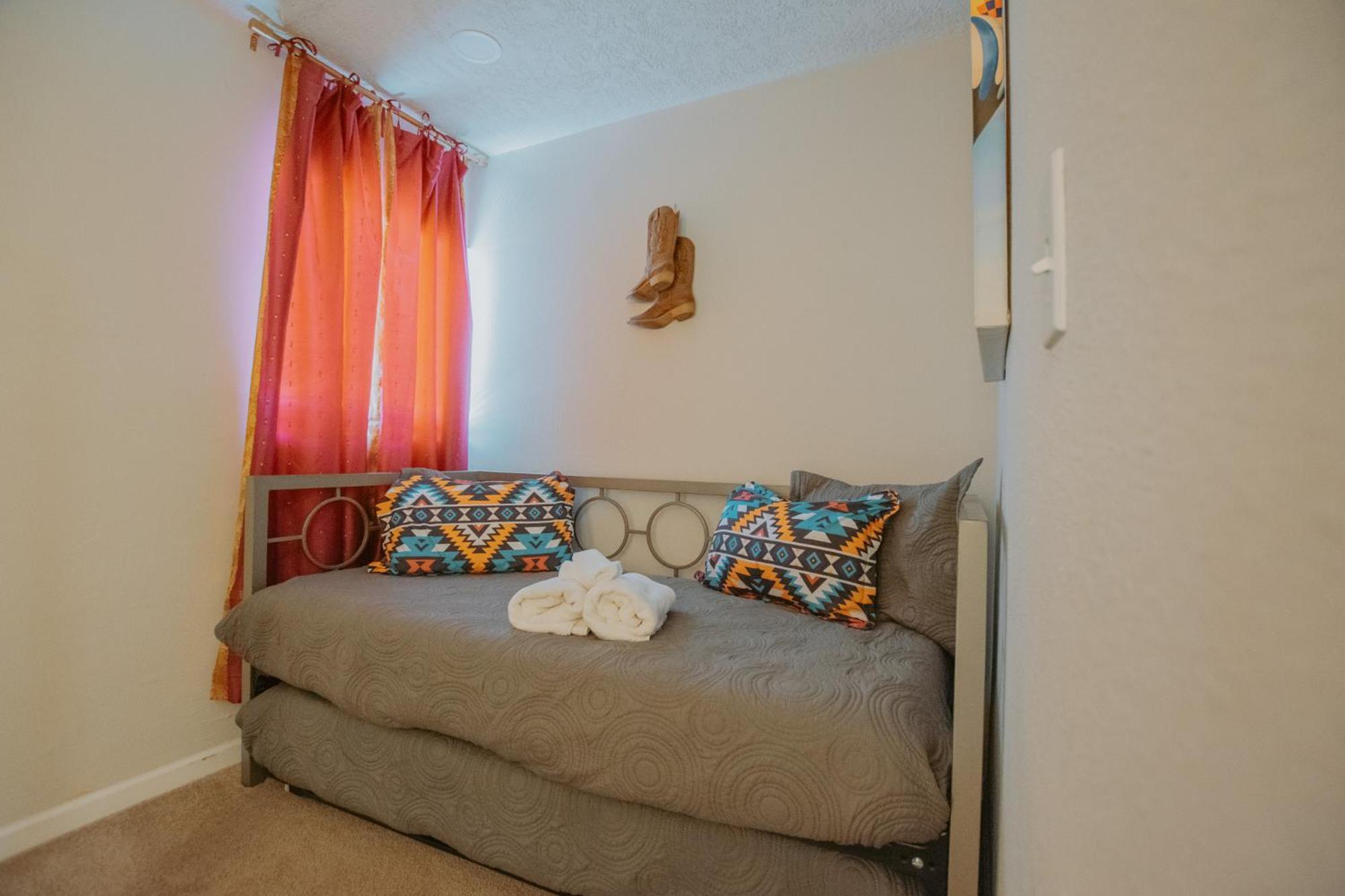 Cowboy Den-Hot Tub-Game Room-Pet Friendly-No Pet Fees! Albuquerque Buitenkant foto